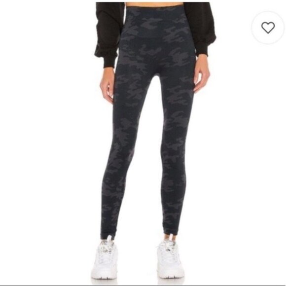 Spanx Camo Leggings Dark Grey - Picture 1 of 5